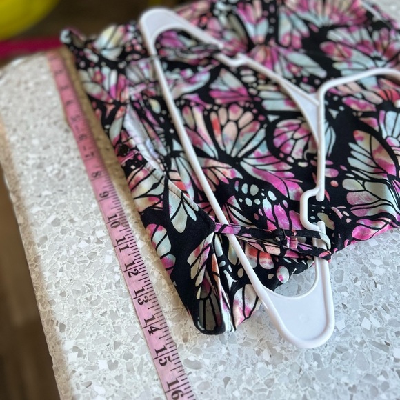 No Boundaries Novelty Butterfly Print Women's Top Buttondown Medium - Picture 8 of 8